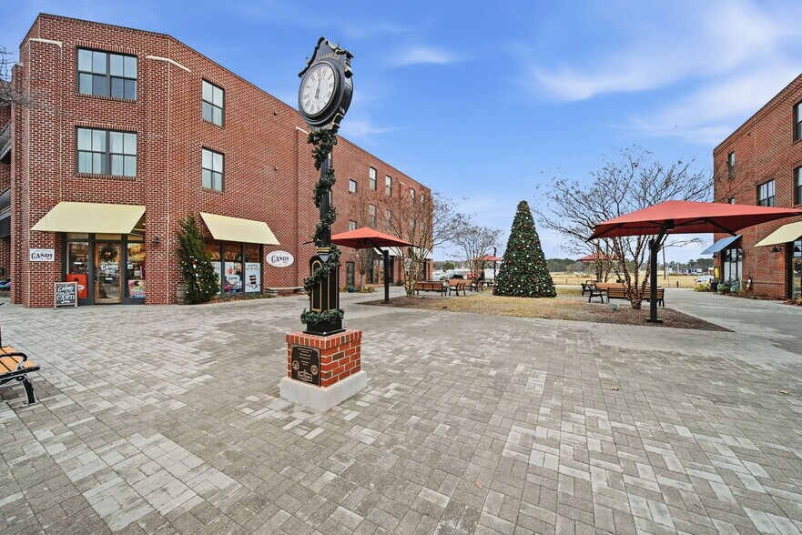 More Photos Of 300 Mason Ave, Cape Charles Apartments For Sale