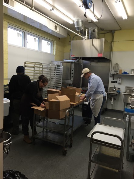 More Photos Of 166-180 S Van Brunt St, Englewood Food Processing For Lease