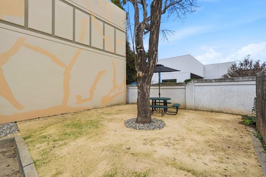 More Photos Of 893-909 Boggs Ter, Fremont Warehouse For Sale