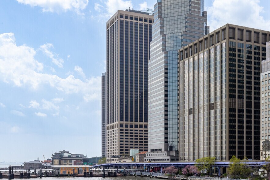 More Photos Of 55 Water St, New York Office For Lease