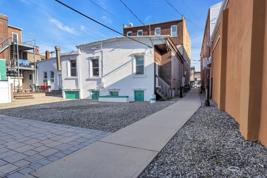 More Photos Of 11 W Front St, Keyport Storefront Retail Residential For Lease