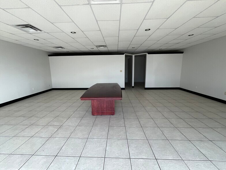 More Photos Of 2810 Louetta Rd, Spring Unknown For Lease