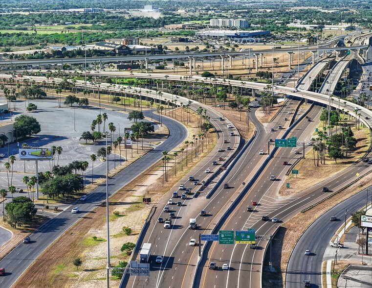 More Photos Of 2000 S Expressway 83, Harlingen Department Store For Sale