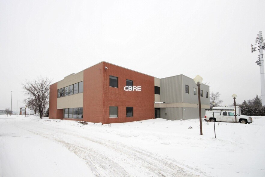 More Photos Of 2710 Rue Einstein, Québec Office For Sale