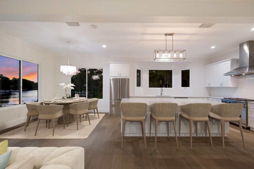 More Photos Of 1718 Bay St, Sarasota Specialty For Sale