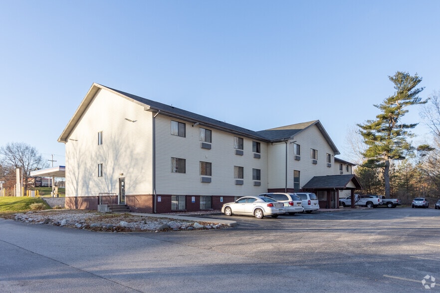 Primary Photo Of 3080 Colby Rd, Whitehall Hotel For Sale