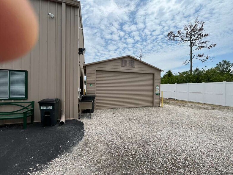 More Photos Of 743 Wesley Ave, Tarpon Springs Warehouse For Sale