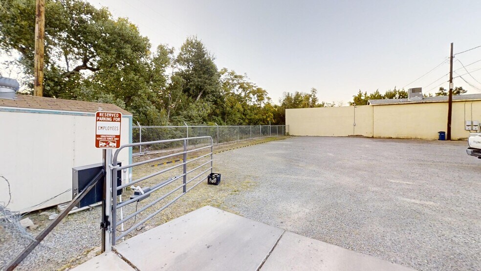 More Photos Of 614 N Bullard St, Silver City Restaurant For Sale