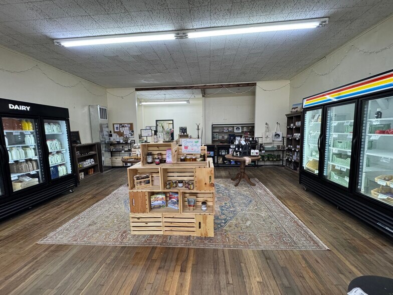 More Photos Of 87 S Main St, Keenesburg Storefront For Sale