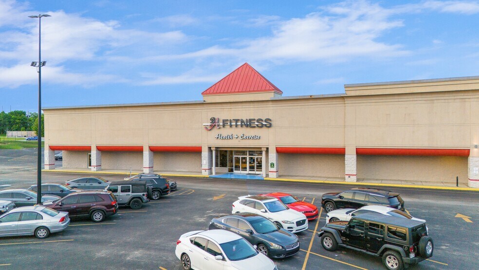 More Photos Of 3705-3789 Eastern Blvd, Montgomery Unknown For Lease