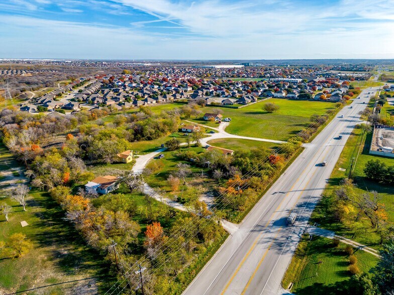 More Photos Of 1101 E Main St, Crowley Land For Sale