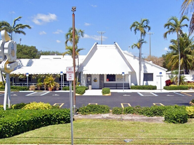 Primary Photo Of 2410 N Federal Hwy, Delray Beach General Retail For Sale