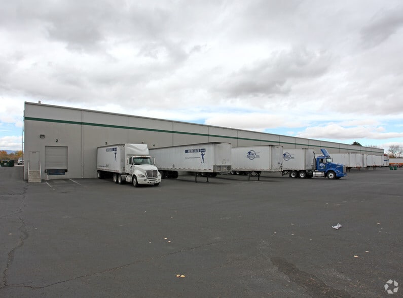More Photos Of 1277-1295 Spice Islands Dr, Sparks Warehouse For Lease