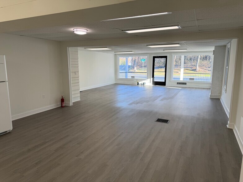 More Photos Of 1100 Calvary Rd, Churchville Flex For Lease