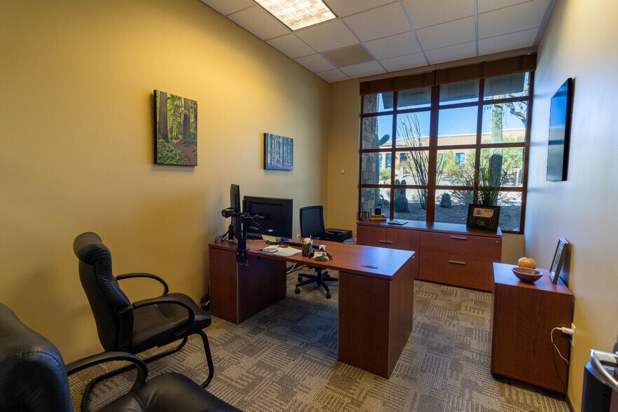 More Photos Of 1725 E Skyline Dr, Tucson Office For Lease