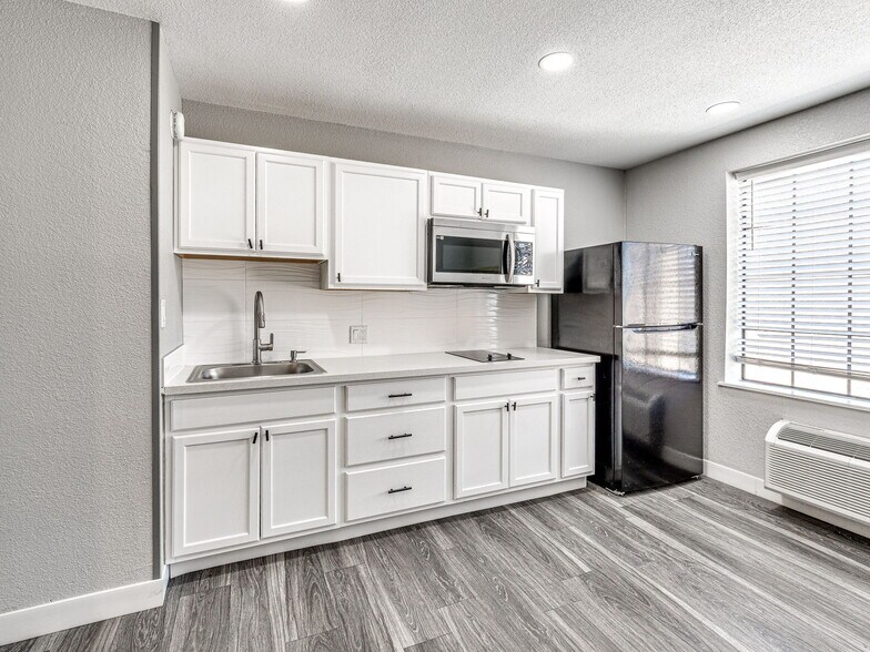 More Photos Of 3211 S 79th East Ave, Tulsa Apartments For Sale