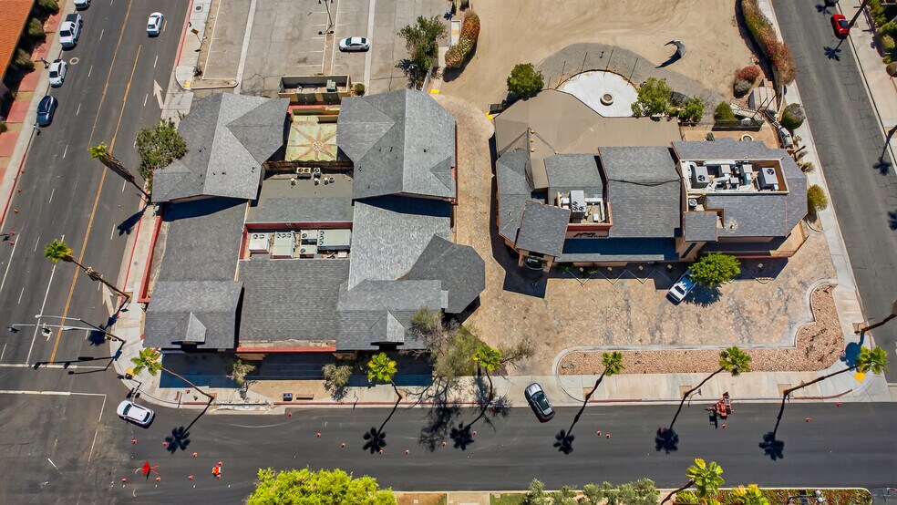 More Photos Of 73951-73995 El Paseo, Palm Desert Storefront For Sale