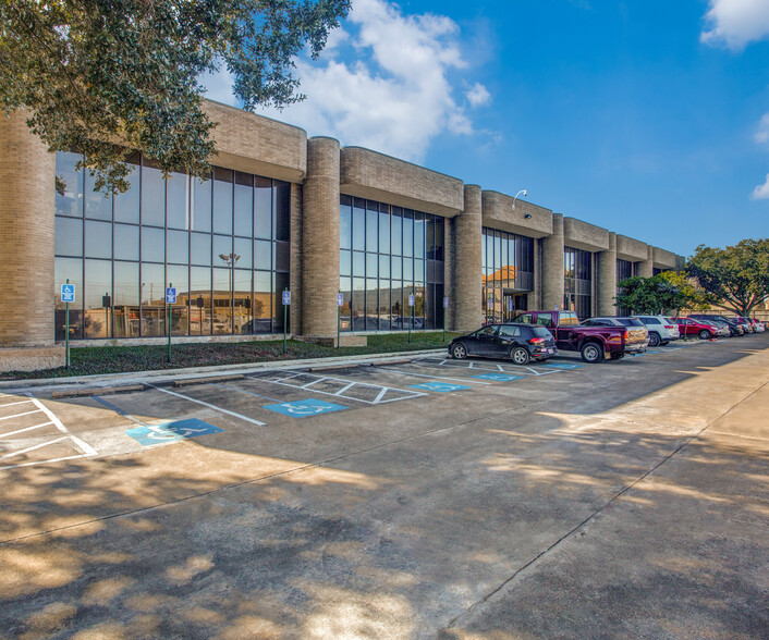 Primary Photo Of 7100 Regency Square Blvd, Houston Office For Lease