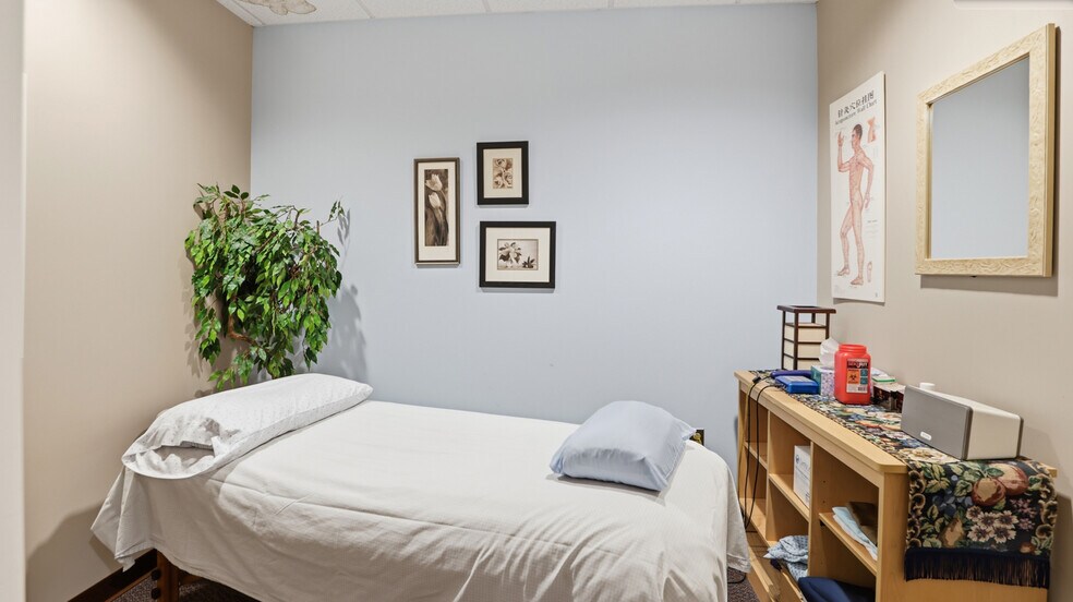 More Photos Of 11535 Nuckols Rd, Glen Allen Office For Sale