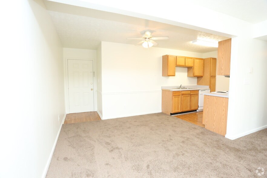 More Photos Of 3130 Saint Anthony Gardens Dr, Louisville Apartments For Sale