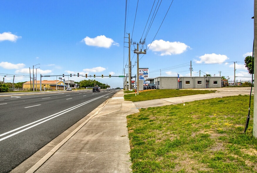 More Photos Of 3535-3555 N Highway 1, Cocoa Serviced Offices For Sale