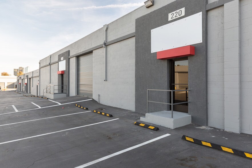 More Photos Of 4350 Arville St, Las Vegas Unknown For Lease