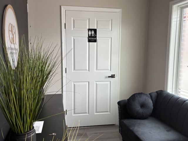 More Photos Of 730 Court St, Jacksonville Office For Lease