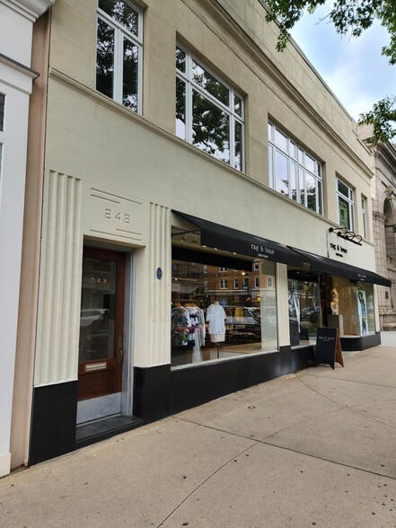 More Photos Of 244 Greenwich Ave, Greenwich General Retail For Sale