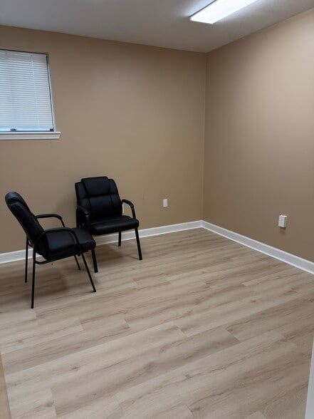 More Photos Of 1147 Independence Blvd, Virginia Beach Medical For Lease