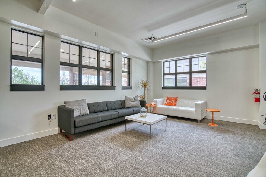 More Photos Of 980 W Dillon Rd, Louisville Office For Sale