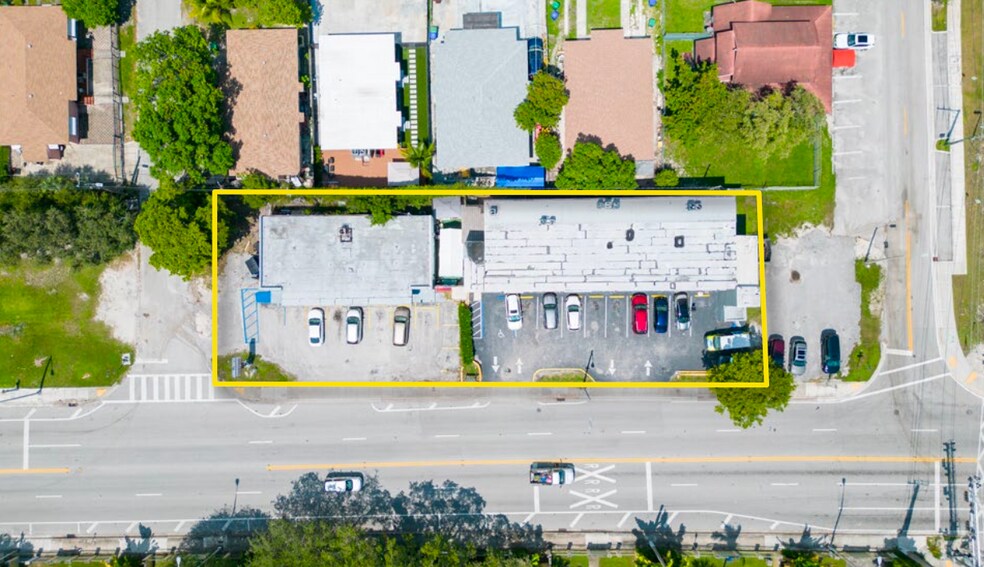More Photos Of 375 NE 54th St, Miami Storefront For Sale