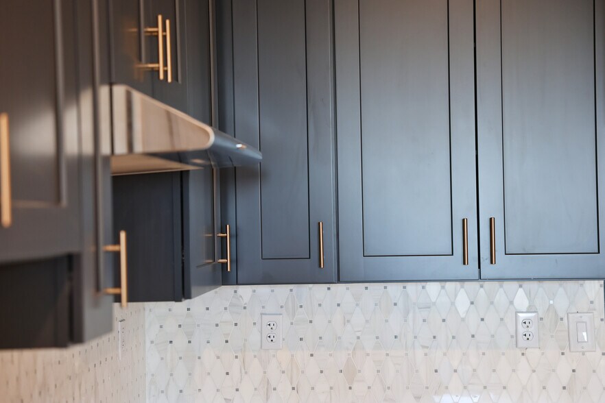 More Photos Of 10899 S Hausman Rd, San Antonio Apartments For Sale