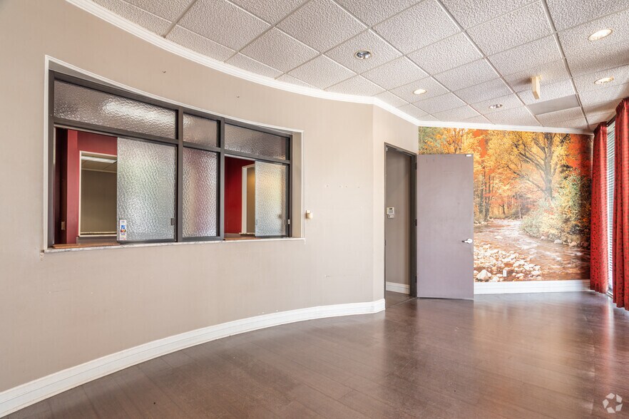 More Photos Of 12501-12607 Gulf Fwy, Houston Unknown For Lease