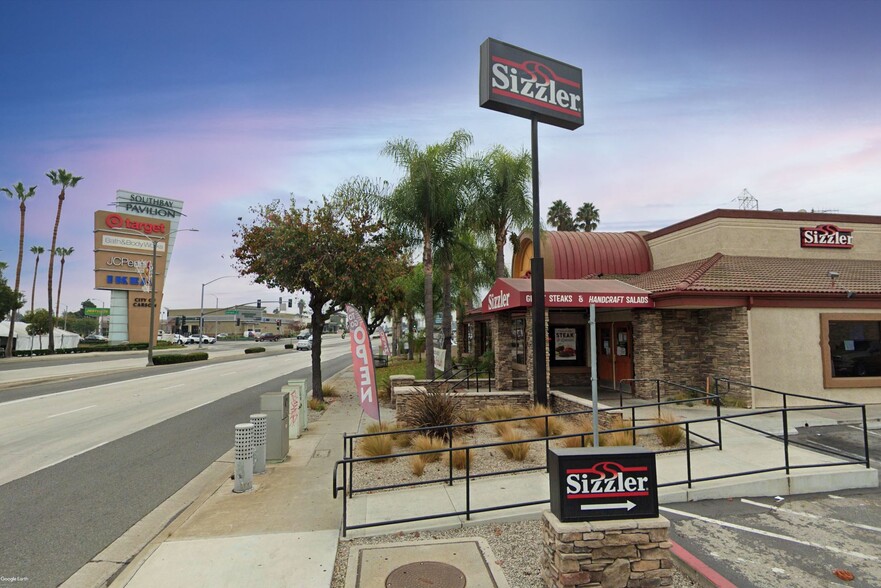 Primary Photo Of 20755 Avalon Blvd, Carson Restaurant For Lease