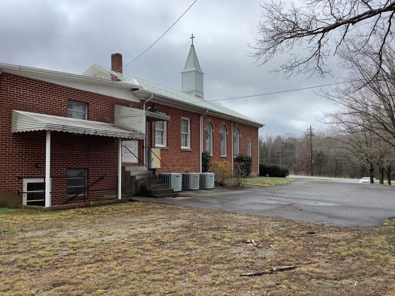 More Photos Of 605 Clarksbury Church Rd, Thomasville Religious Facility For Sale
