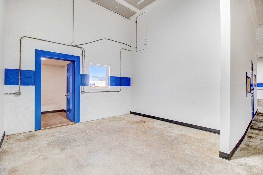 More Photos Of 2379 US Highway 13 N, Goldsboro Specialty For Lease