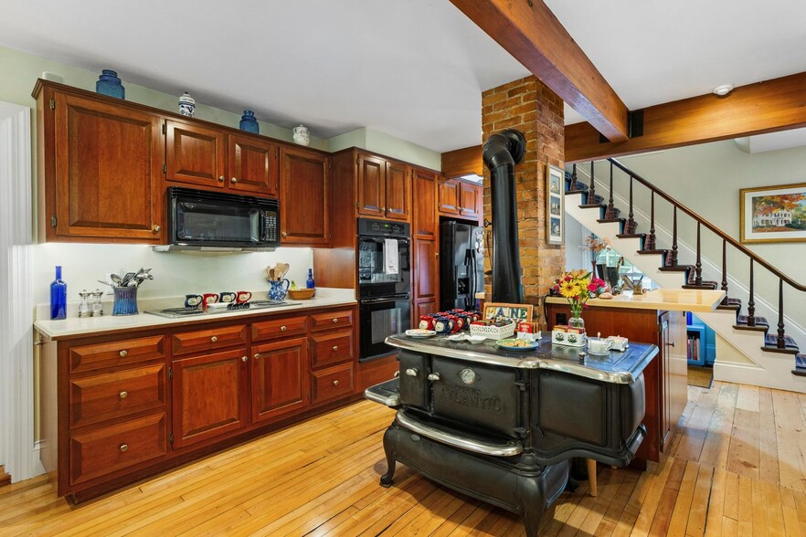 More Photos Of 22 High St, Camden Hospitality For Sale