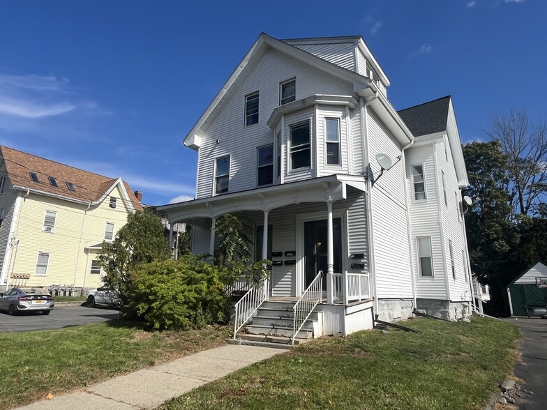 More Photos Of 16 Clinton St, Taunton Apartments For Sale