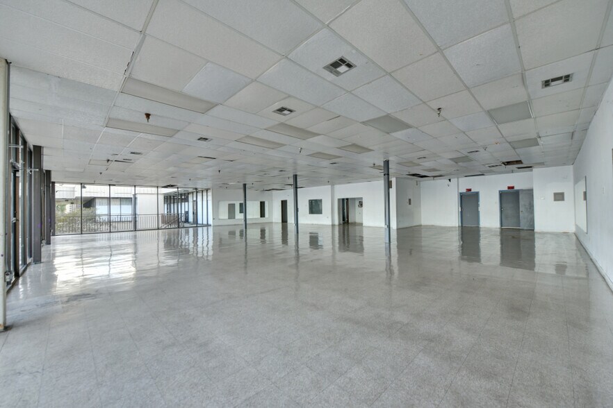 More Photos Of 3701 General Degaulle Dr, New Orleans Unknown For Lease