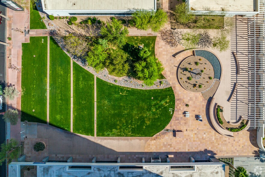 More Photos Of 3003 N Central Ave, Phoenix Office For Lease