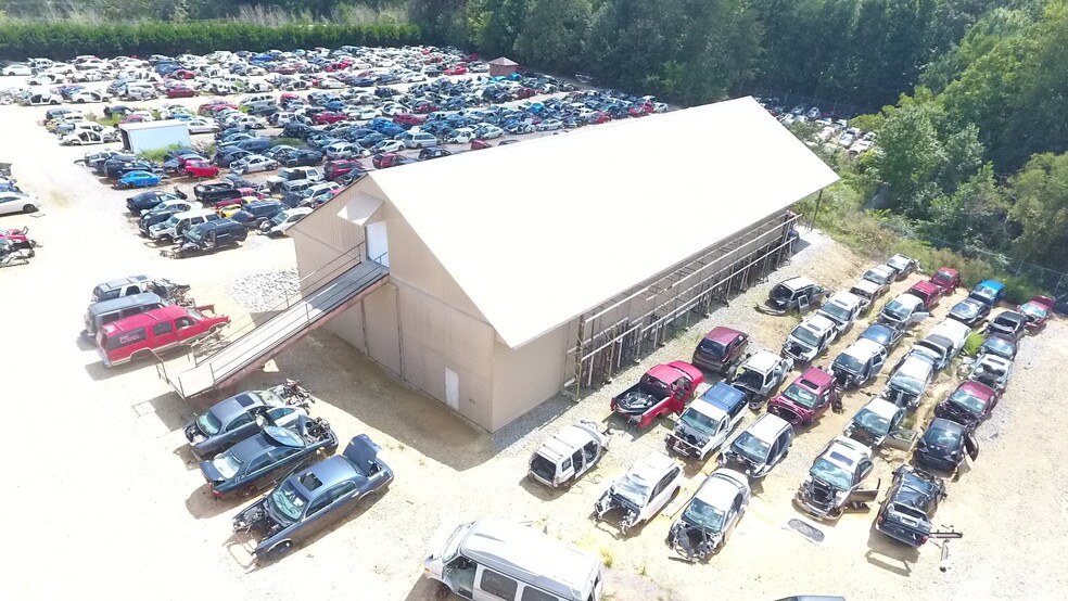 More Photos Of 194 Red Marshall Rd, Pelham Auto Repair For Sale