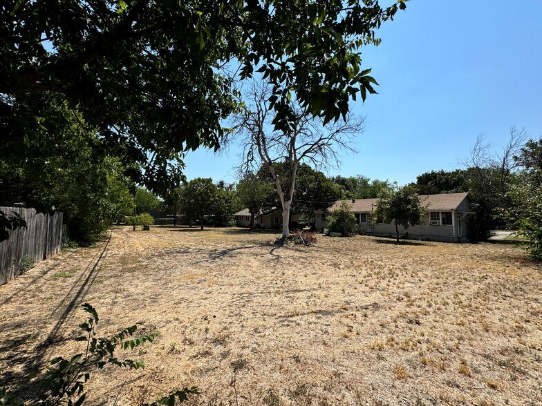 More Photos Of 5404-5410 Graham St, Fort Worth Apartments For Sale