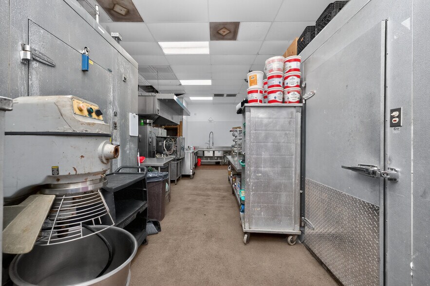 More Photos Of 23064 Harbor View Rd, Port Charlotte Warehouse For Sale