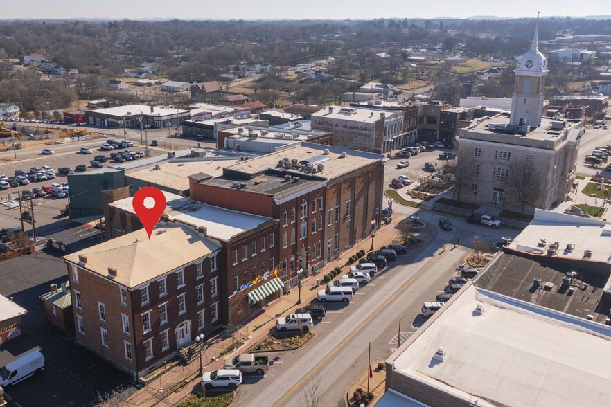 More Photos Of 706 N Main St, Columbia Office Residential For Sale