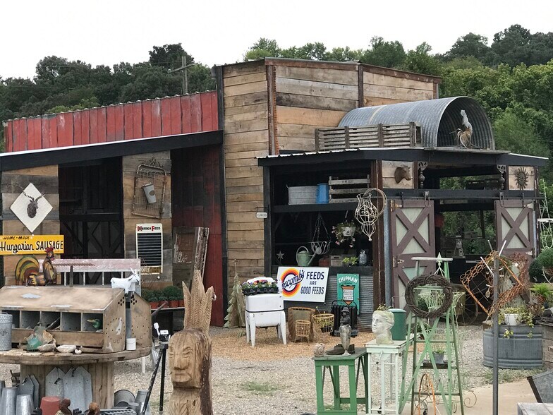 More Photos Of 15 Main St, Mammoth Spring Office For Sale