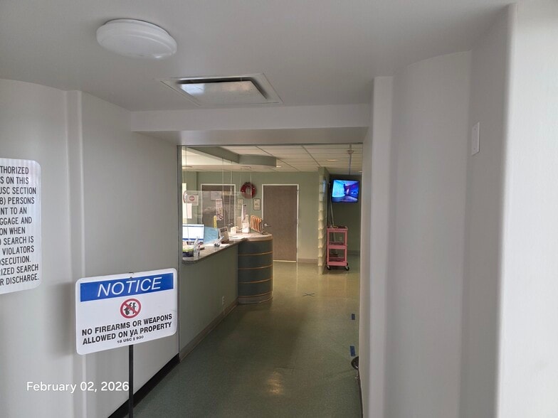More Photos Of 3828 Avenue N, Galveston Hospital For Lease