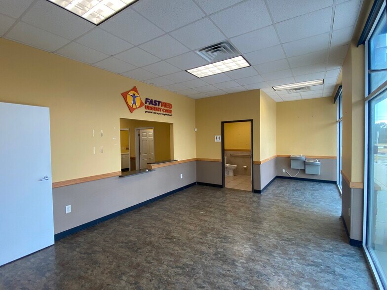 More Photos Of 938 Wurzbach Pky, San Antonio Freestanding For Lease