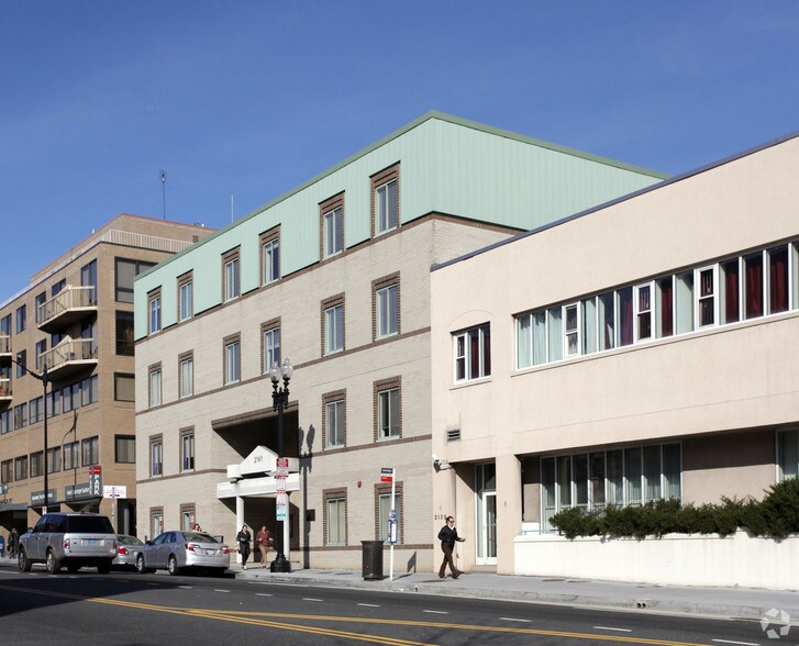 More Photos Of 2141 Wisconsin Ave NW, Washington Apartments For Lease