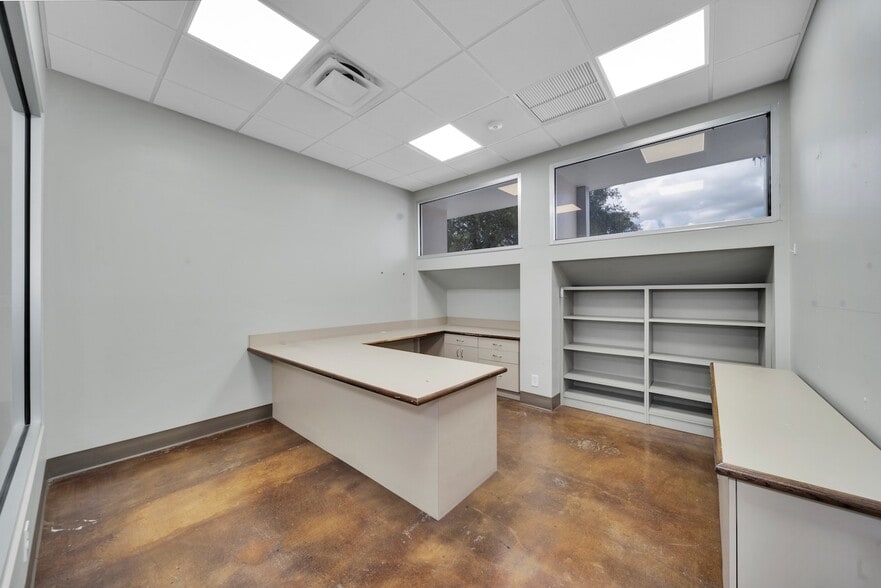 More Photos Of 6061 NE 14th Ave, Fort Lauderdale Medical For Lease