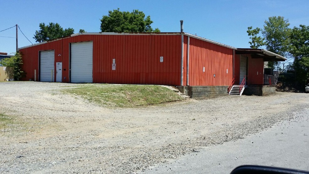 More Photos Of 2839 Sparta Ave, Charlotte Warehouse For Lease